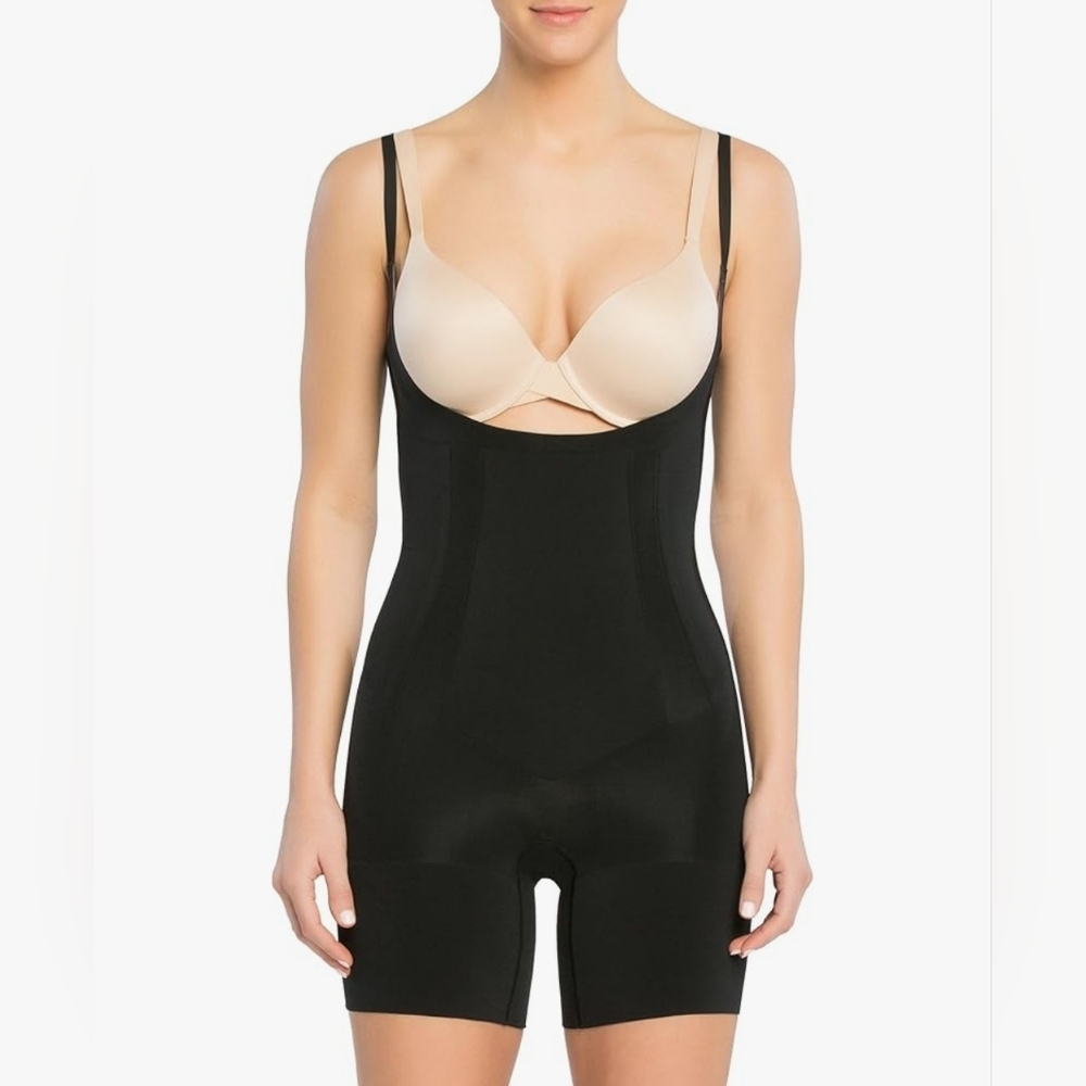 NWT Open Bust‎ Mid Thigh Bodysuit SPANX Black size Small 10130R Shapewear